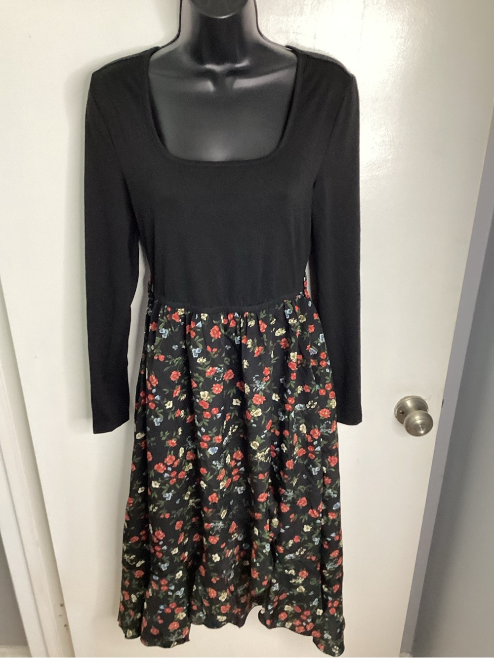 Cupshe Black Long-Sleeve Floral Midi Dress S/M